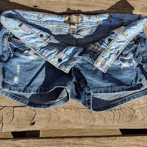 Paige Canyon denim destroyed jean shorts 26